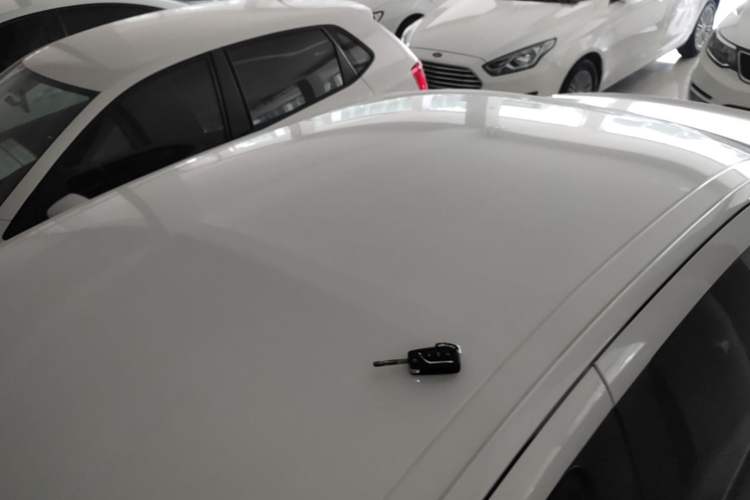 Used Peugeot 301 2018 1.6L Manual Comfort Edition Roof