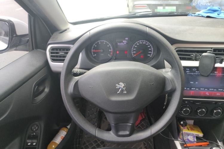 Used Peugeot 301 2018 1.6L Manual Comfort Edition Steering Wheel