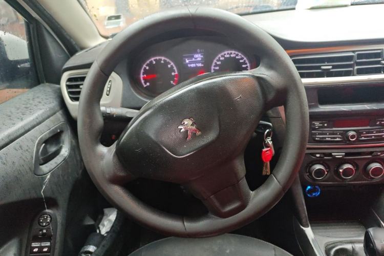 Used Peugeot 301 2018 1.6L Manual Comfort Edition Steering Wheel