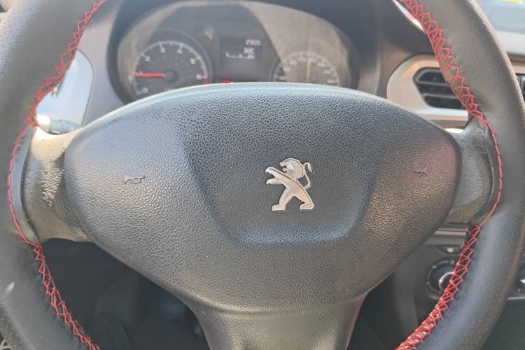 Used Peugeot 301 2018 1.6L Manual Comfort Edition Steering Wheel