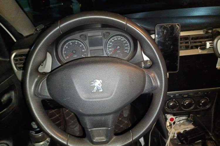 Used Peugeot 301 2018 1.6L Manual Comfort Edition Steering Wheel