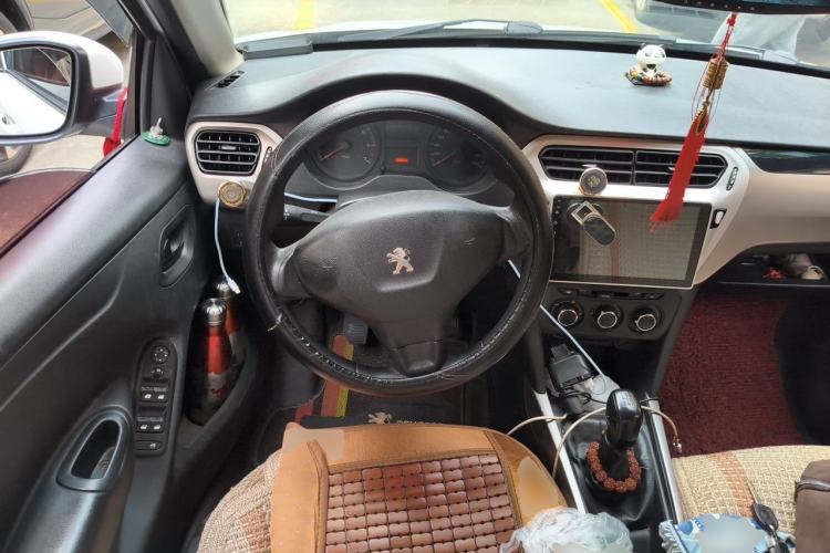 Used Peugeot 301 2018 1.6L Manual Comfort Edition Steering Wheel