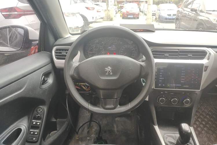 Used Peugeot 301 2018 1.6L Manual Comfort Edition Steering Wheel