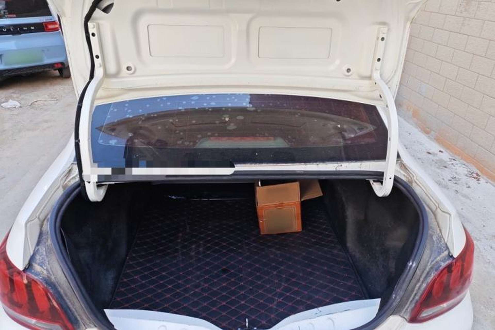 Used Peugeot 301 2018 1.6L Manual Comfort Edition Trunk