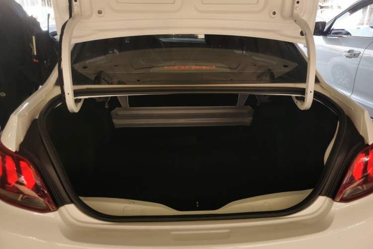 Used Peugeot 301 2018 1.6L Manual Comfort Edition Trunk