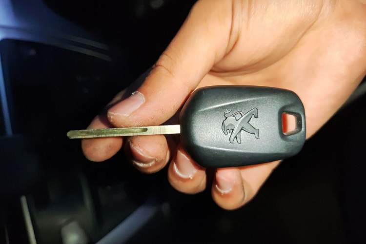 Used Peugeot 301 2018 1.6L Manual Comfort Edition Vehicle Key