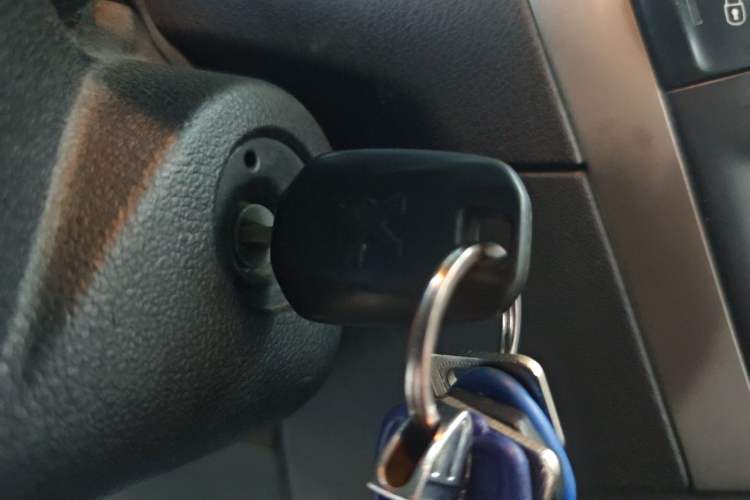 Used Peugeot 301 2018 1.6L Manual Comfort Edition Vehicle Key