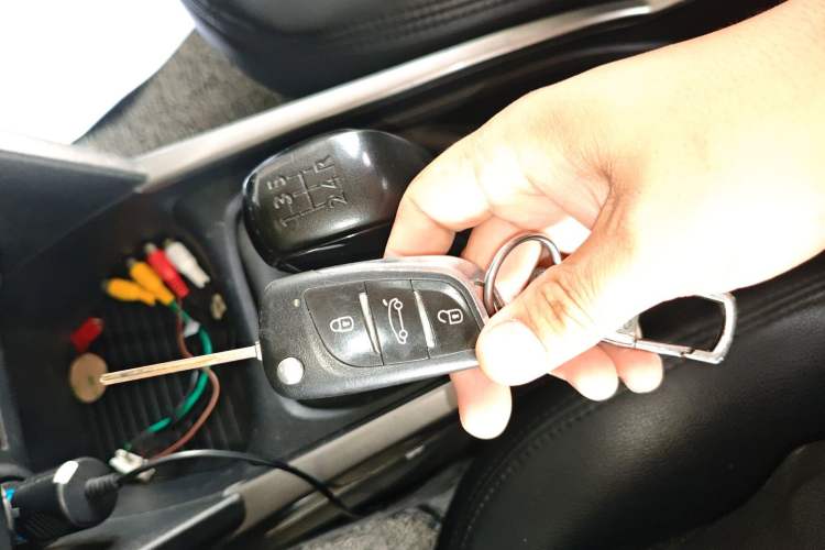 Used Peugeot 301 2018 1.6L Manual Comfort Edition Vehicle Key