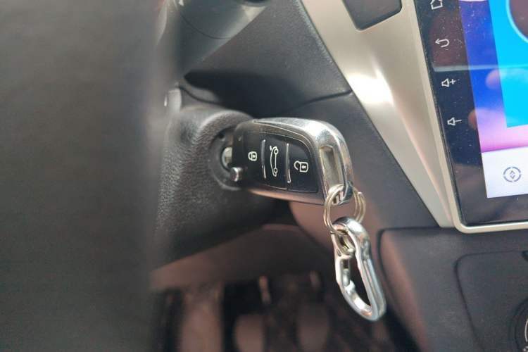 Used Peugeot 301 2018 1.6L Manual Comfort Edition Vehicle Key