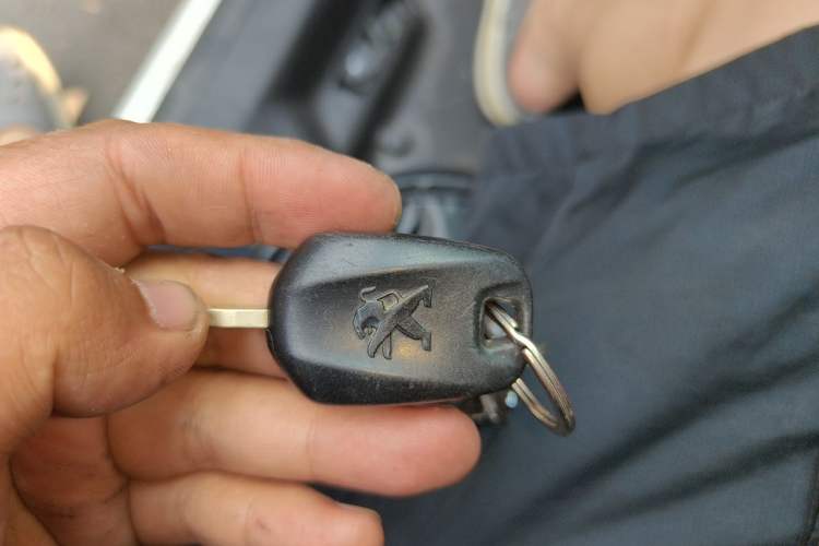 Used Peugeot 301 2018 1.6L Manual Comfort Edition Vehicle Key