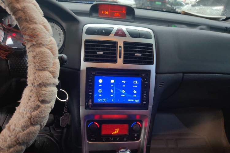Used Peugeot 307 2005 SW 2.0 Audio And AC Panel