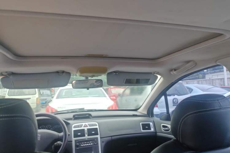 Used Peugeot 307 2007 Revised Version 2.0L Automatic Comfort Edition Headliner