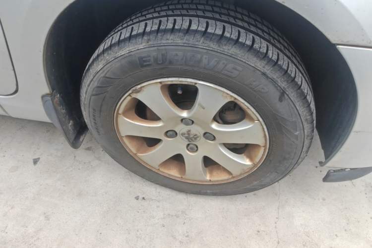 Used Peugeot 307 2007 Revised Version 2.0L Automatic Comfort Edition Right Front Wheel Hub