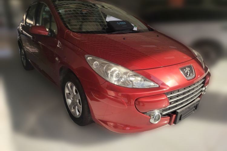 Used Peugeot 307 2007 Revised Version 1.6L Automatic Comfort Edition Front Right 45 Deg