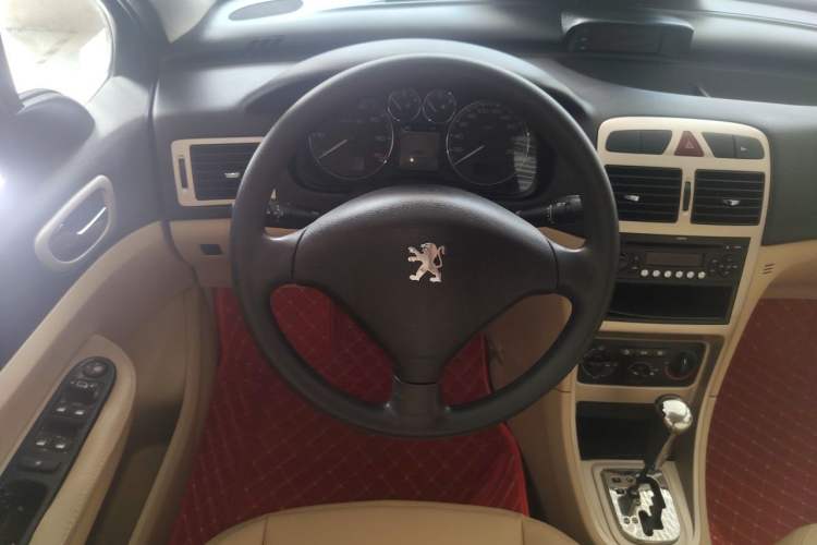 Used Peugeot 307 2007 Revised Version 1.6L Automatic Comfort Edition Steering Wheel