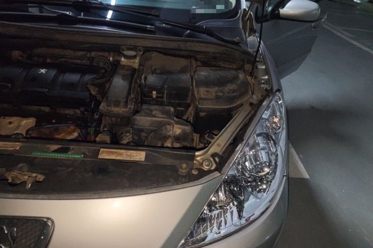 Used Peugeot 307 2007 Revised Version 1.6L Automatic Comfort Edition Engine Bay Left