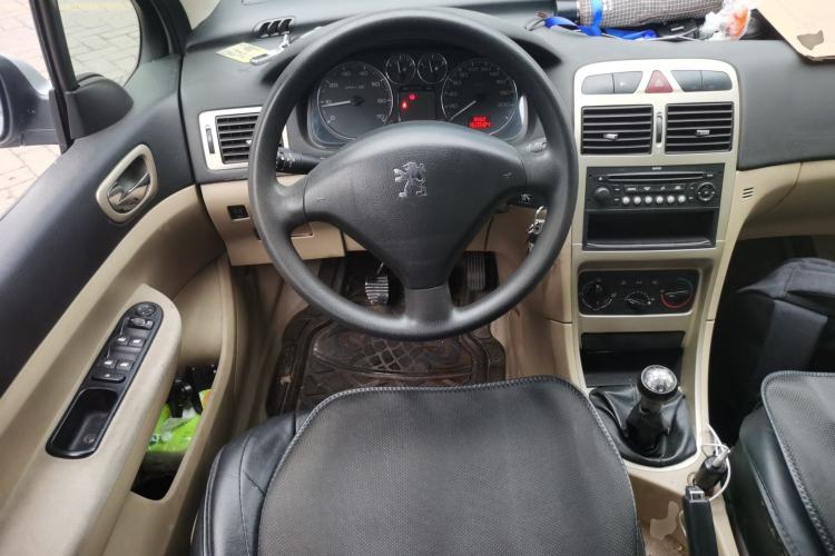 Used Peugeot 307 2007 Revised Version 1.6L Manual Comfort Edition Steering Wheel