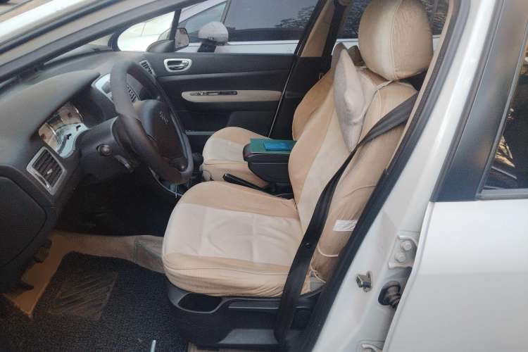 Used Peugeot 307 2007 Revised Version 1.6L Manual Comfort Edition Left Front Seat