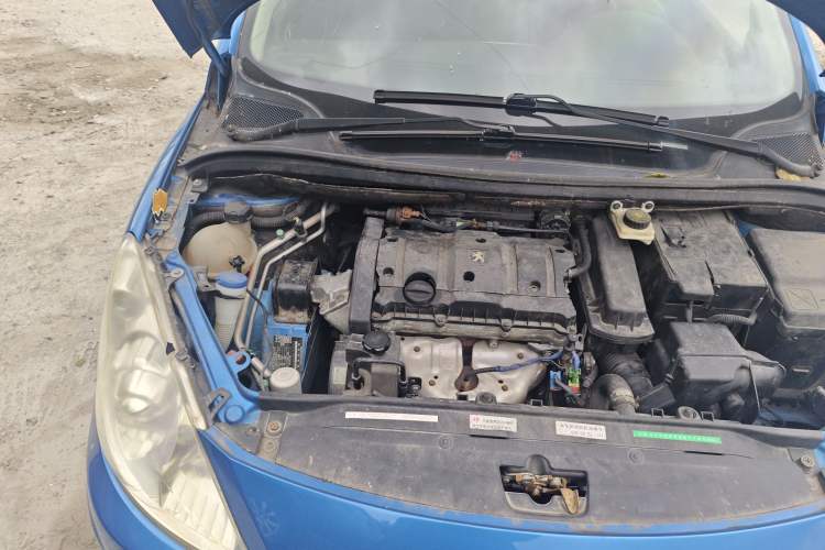 Used Peugeot 307 2008 Hatchback 1.6L Manual Deluxe Edition Engine Bay Right