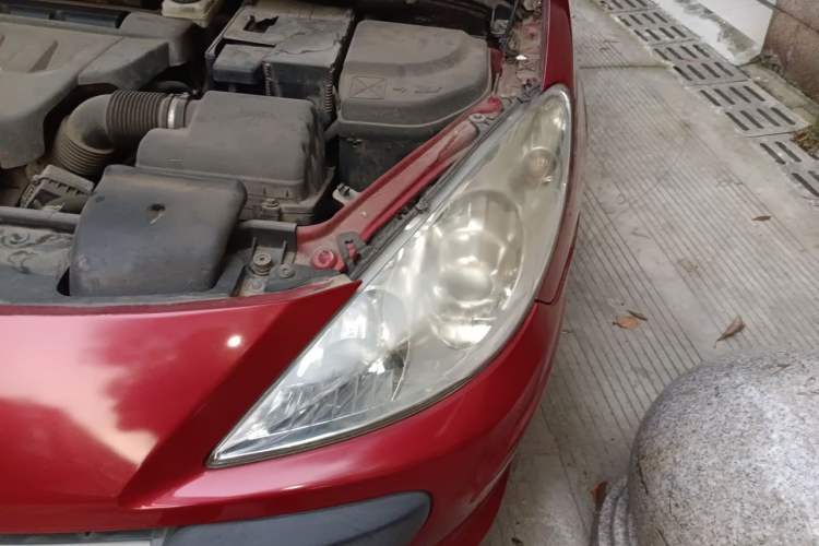 Used Peugeot 307 2008 Hatchback 2.0L Automatic Elegant Edition Engine Bay Left