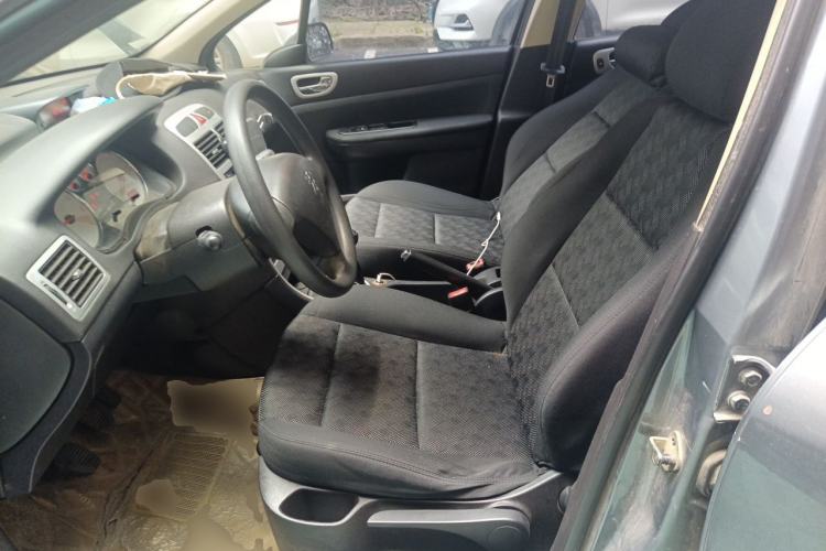 Used Peugeot 307 2009 Sedan 1.6L Manual Allure Edition Left Front Seat