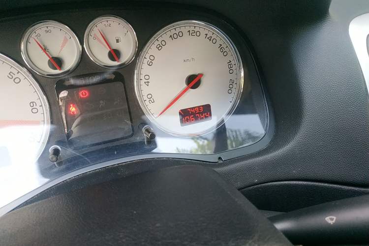 Used Peugeot 307 2009 Hatchback 1.6L Automatic Elite Edition Odometer Close Up