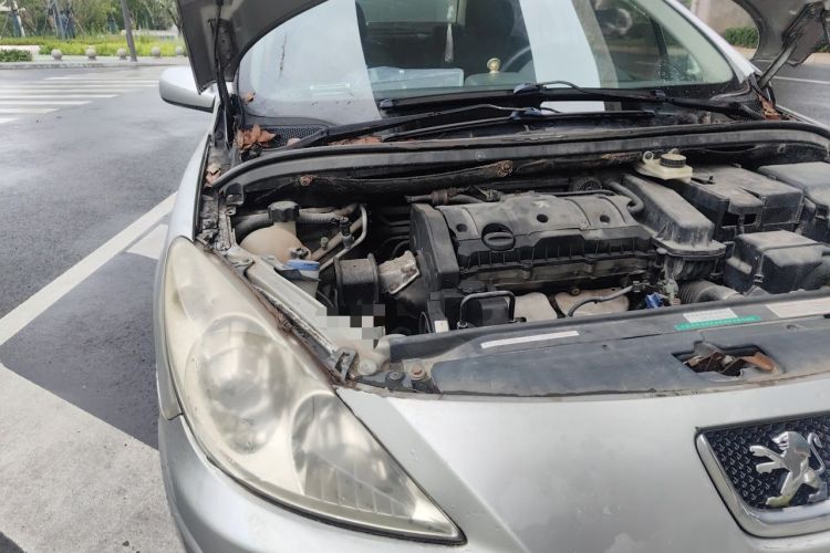 Used Peugeot 307 2009 Sedan 1.6L Manual Allure Edition Engine Bay Right