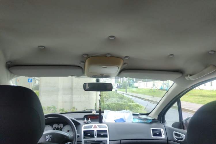Used Peugeot 307 2009 Sedan 1.6L Manual Allure Edition Headliner