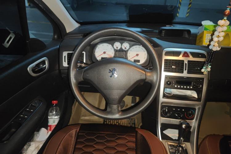 Used Peugeot 307 2010 Sedan 1.6L Automatic Comfort Edition Steering Wheel