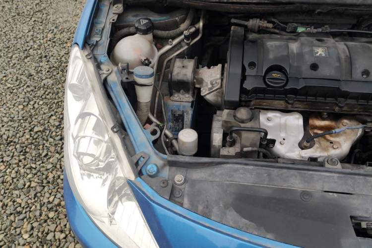 Used Peugeot 307 2010 Hatchback 1.6L Automatic Comfort Edition Engine Bay Right