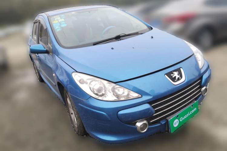 Used Peugeot 307 2010 Hatchback 1.6L Automatic Comfort Edition Front Right 45 Deg