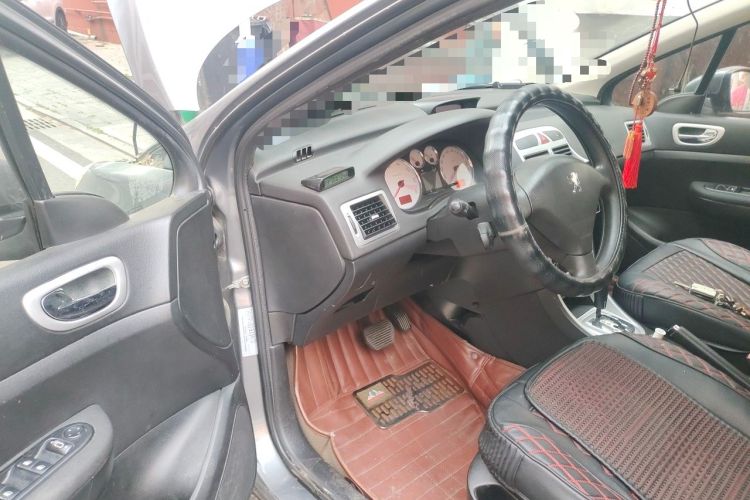 Used Peugeot 307 2010 Hatchback 1.6L Automatic Comfort Edition Driver Seat