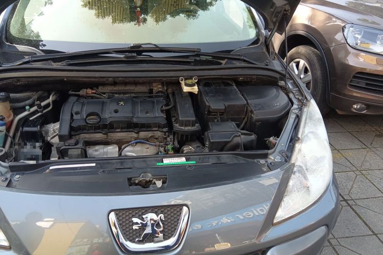 Used Peugeot 307 2010 Hatchback 1.6L Automatic Comfort Edition Engine Bay Left