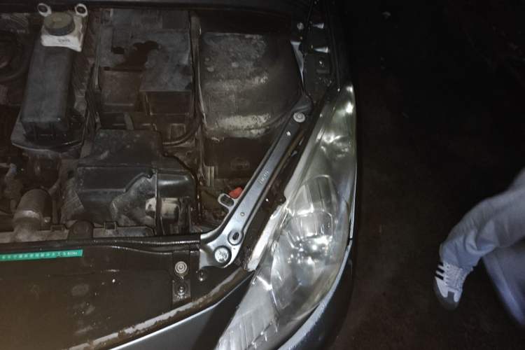 Used Peugeot 307 2010 Sedan 1.6L Manual Comfort Edition Engine Bay Left
