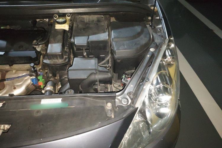 Used Peugeot 307 2010 Hatchback 1.6L Manual Comfort Edition Engine Bay Left