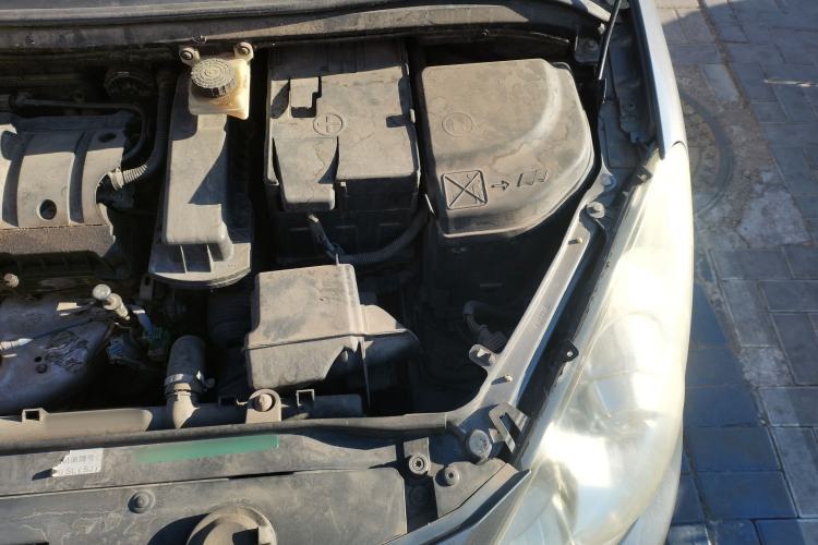 Used Peugeot 307 2010 Sedan 1.6L Automatic Comfort Edition Engine Bay Left