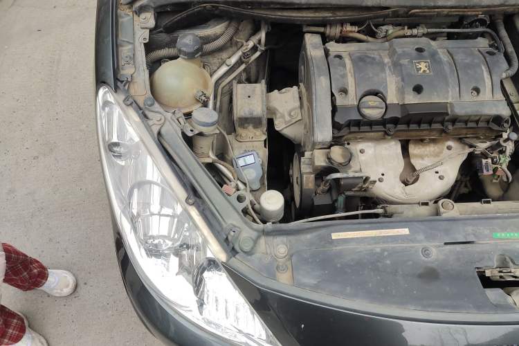 Used Peugeot 307 2010 Hatchback 1.6L Automatic Comfort Edition Engine Bay Right