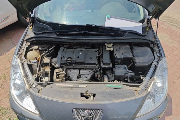 Used Peugeot 307 2010 Sedan 1.6L Manual Comfort Edition Engine Bay
