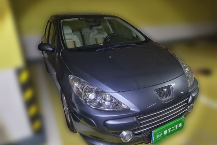 Used Peugeot 307 2010 Hatchback 1.6L Automatic Comfort Edition Front Right 45 Deg