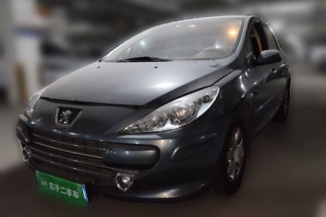 Używany Peugeot 307 2010 Hatchback 1.6L Manual Comfort Edition
