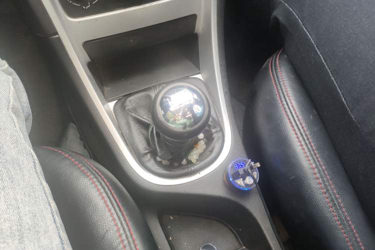 Used Peugeot 307 2010 Sedan 1.6L Manual Comfort Edition Gear Lever