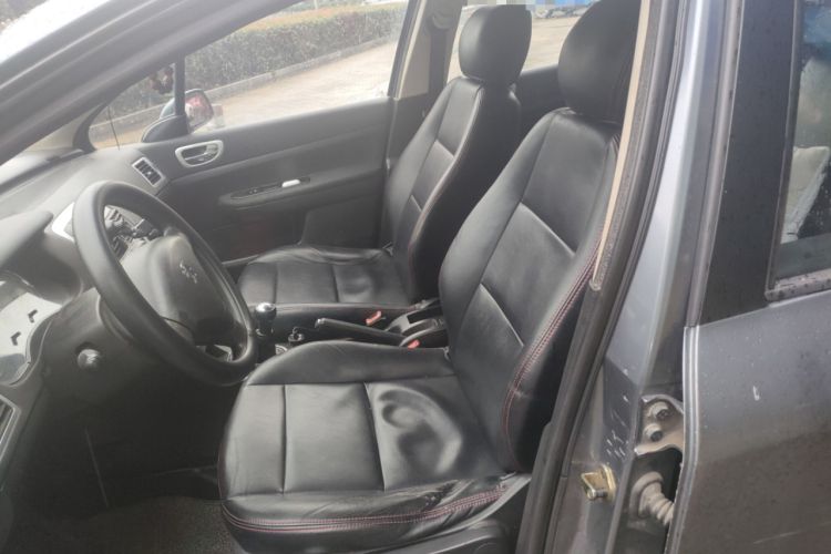 Used Peugeot 307 2010 Sedan 1.6L Manual Comfort Edition Left Front Seat