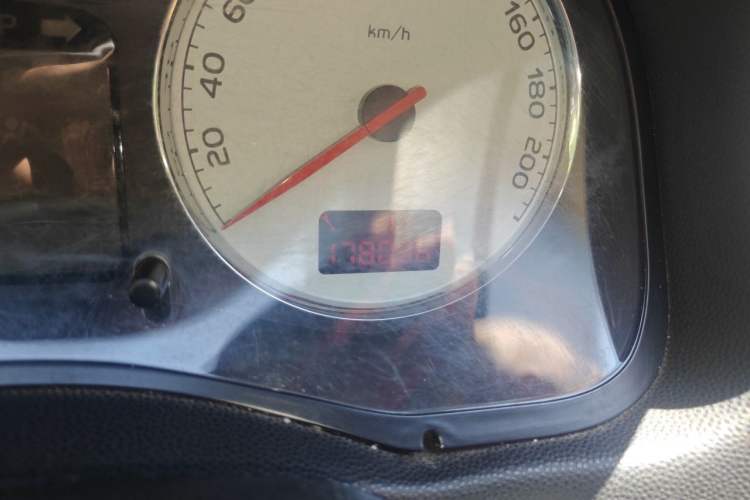 Used Peugeot 307 2010 Sedan 1.6L Manual Comfort Edition Odometer Close Up