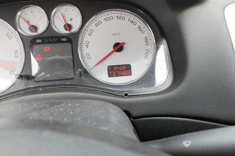 Used Peugeot 307 2010 Hatchback 1.6L Automatic Comfort Edition Odometer Close Up