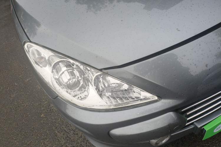 Used Peugeot 307 2010 Sedan 1.6L Manual Comfort Edition Right Front Headlight