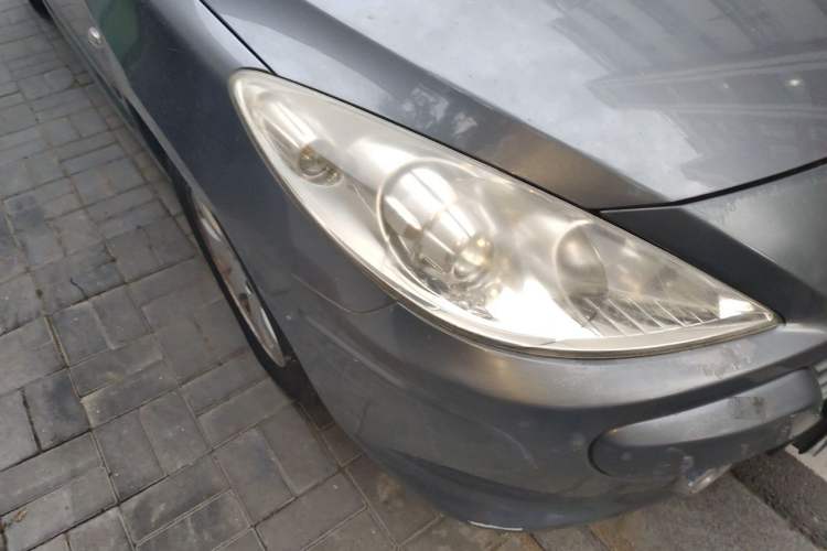 Used Peugeot 307 2010 Hatchback 1.6L Automatic Comfort Edition Right Front Headlight