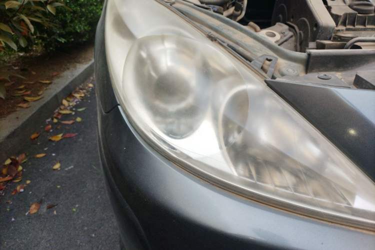 Used Peugeot 307 2010 Sedan 1.6L Manual Comfort Edition Right Front Headlight