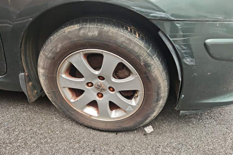 Used Peugeot 307 2010 Hatchback 1.6L Automatic Comfort Edition Right Front Wheel Hub