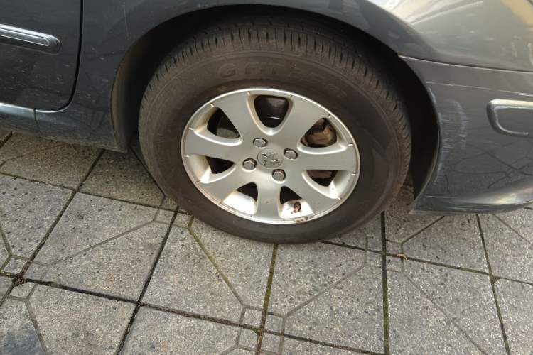 Used Peugeot 307 2010 Hatchback 1.6L Automatic Comfort Edition Right Front Wheel Hub