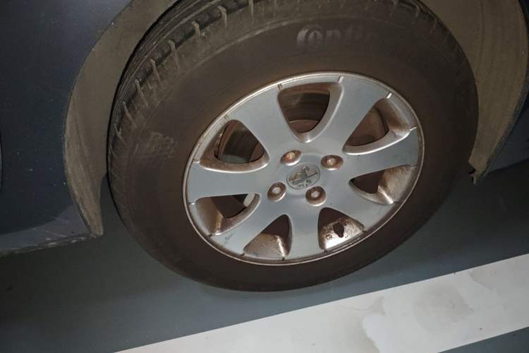 Used Peugeot 307 2010 Hatchback 1.6L Manual Comfort Edition Right Front Wheel Hub